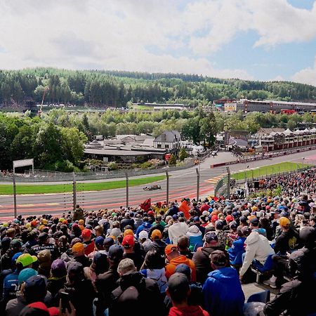 Grandprixcamp Closest To The Track Including Track View Stavelot Exteriér fotografie